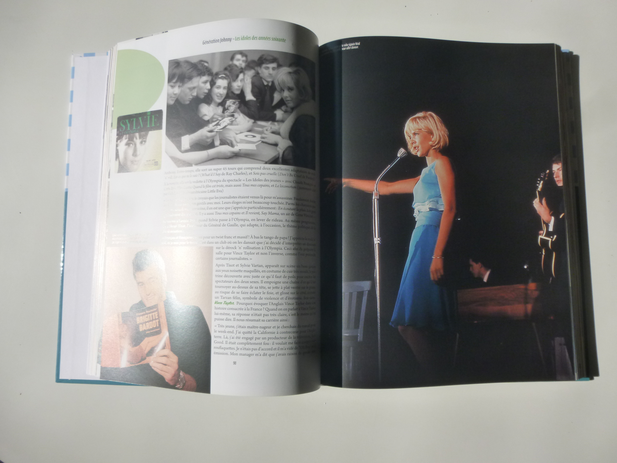 LIVRE SUR LES IDOLES DES ANNEES 60